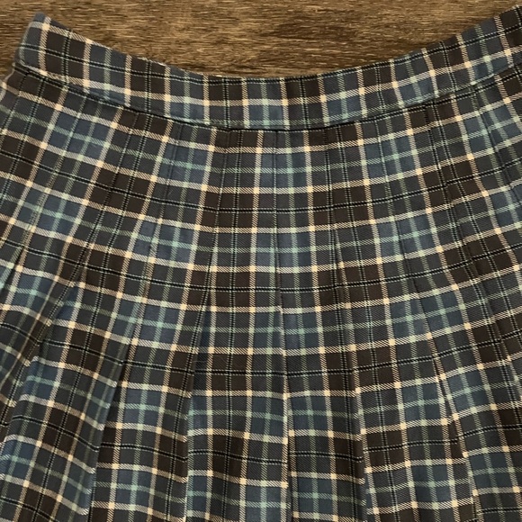 Aeropostale Navy/Blue Pleated Skirt - Picture 2 of 4